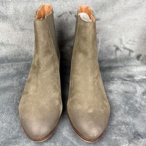 Olive‎ Green Leather Ankle Boots with Lace-Up Detail and Elastic Side Panels